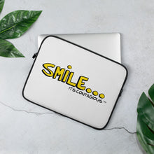 Load image into Gallery viewer, Smile - Laptop Sleeve
